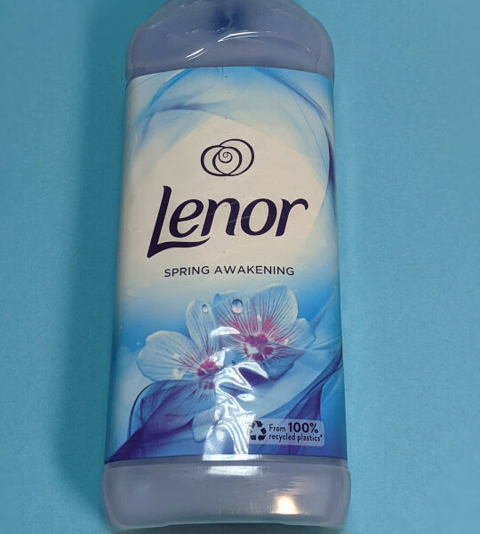 кондиціонер для білизни "Lenor"